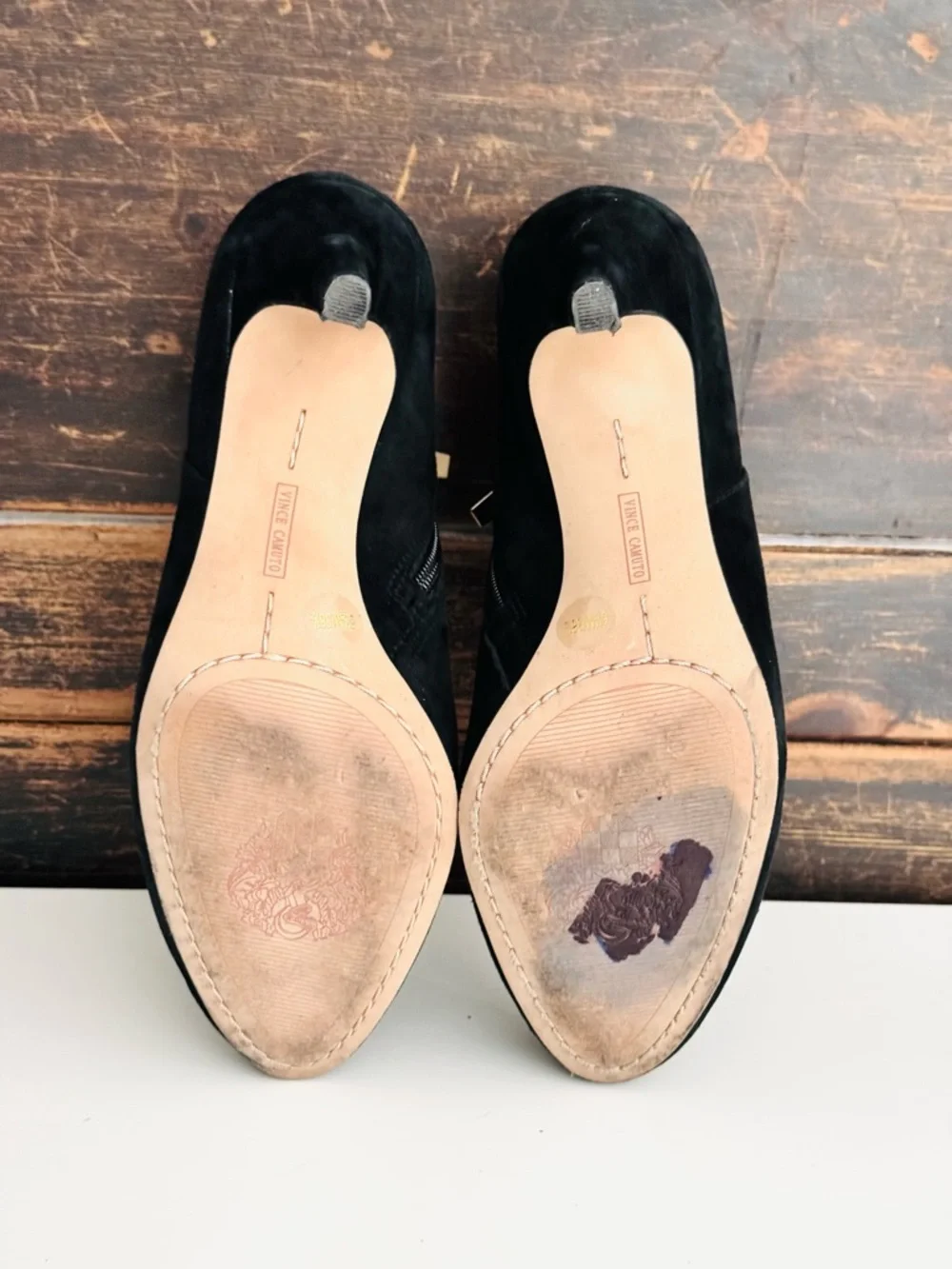 Vince Camuto Indie Sleeze Dark Coquette Black Suede Tassel Ankle Booties, Sz 6.5